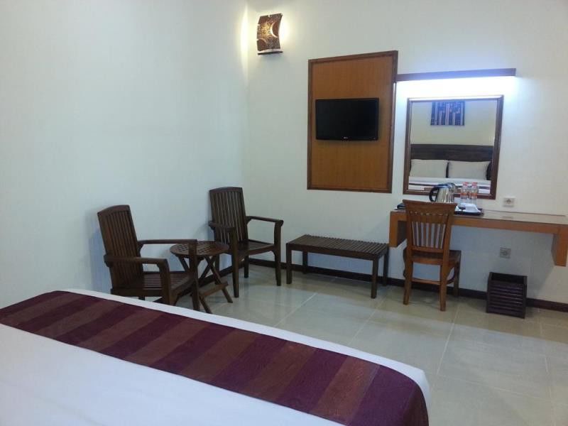 Bukit Daun Hotel And Resort Kediri  Extérieur photo