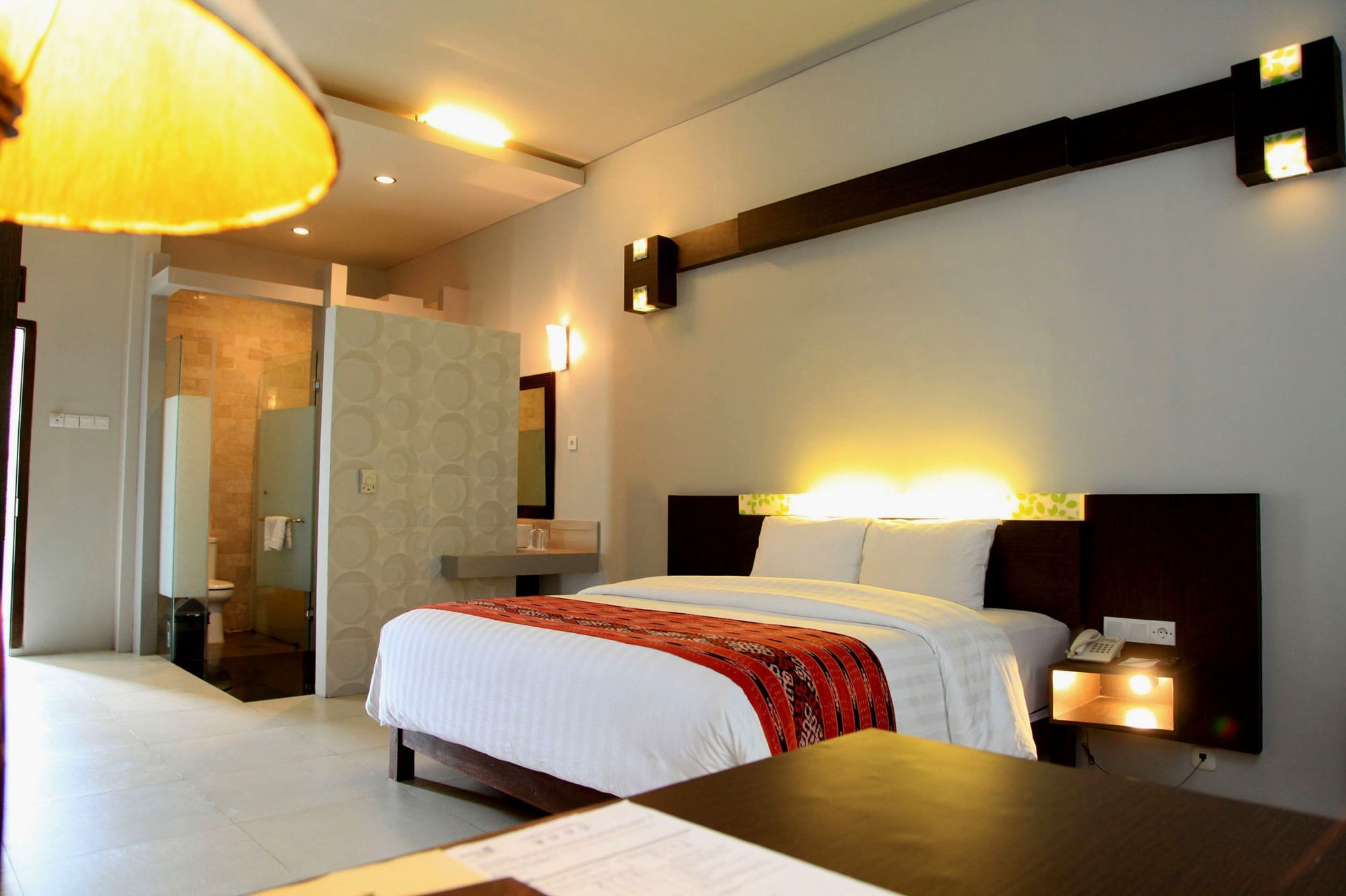 Bukit Daun Hotel And Resort Kediri  Extérieur photo