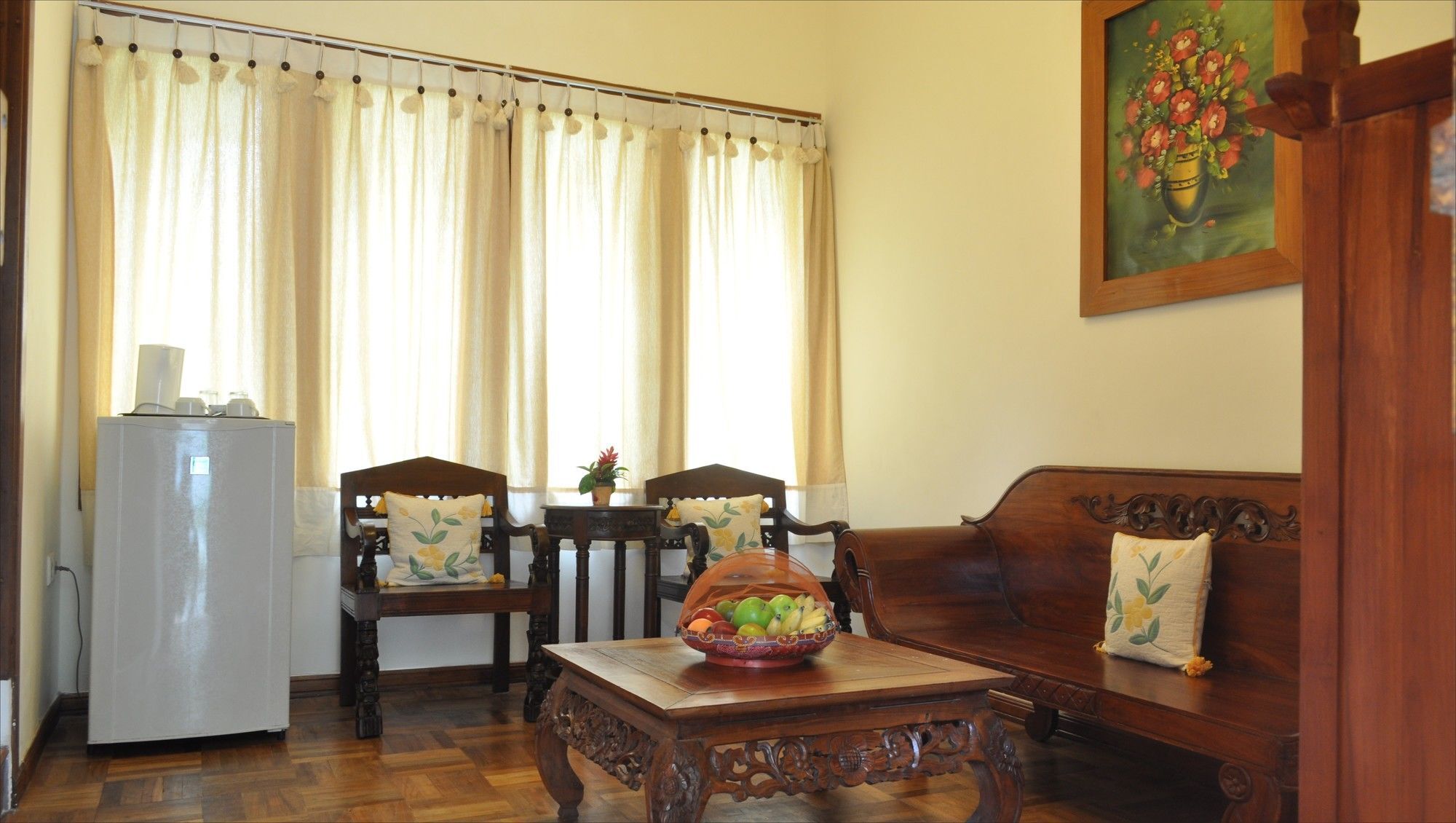 Bukit Daun Hotel And Resort Kediri  Extérieur photo