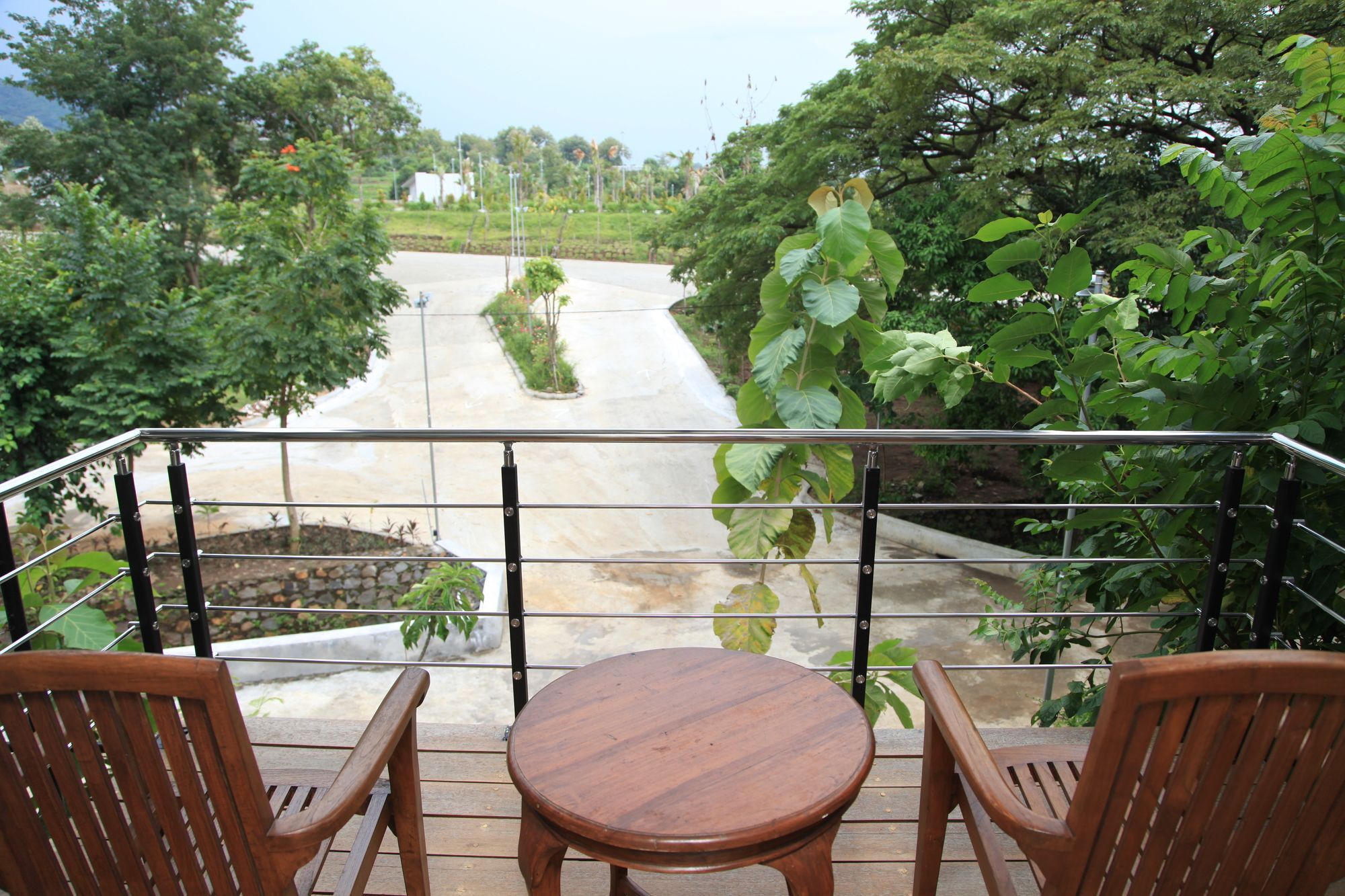 Bukit Daun Hotel And Resort Kediri  Extérieur photo